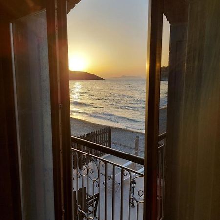 Volakas Beachfront Suites Rethymno  Ngoại thất bức ảnh
