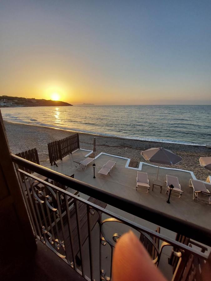 Volakas Beachfront Suites Rethymno  Ngoại thất bức ảnh
